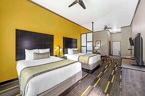 Best Western Plus Emerald Inn & Suites