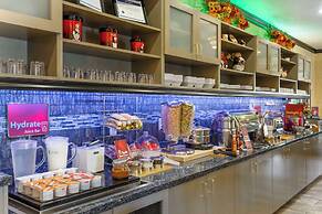 Best Western Plus Emerald Inn & Suites