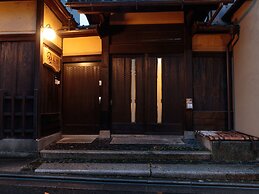 Gion Ryokan Q-beh - Hostel