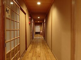 Gion Ryokan Q-beh - Hostel