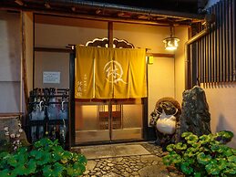 Gion Ryokan Q-beh - Hostel
