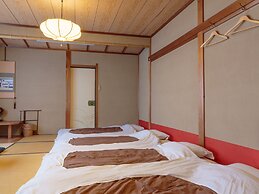 Gion Ryokan Q-beh - Hostel