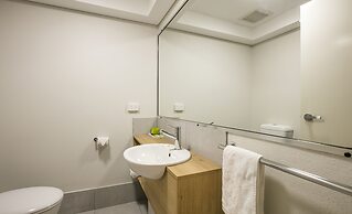 Nightcap at Kawana Waters Hotel