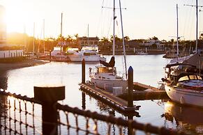 Nightcap at Kawana Waters Hotel