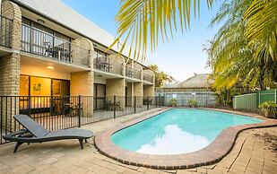 Nightcap at Kawana Waters Hotel