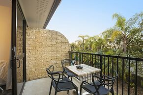 Nightcap at Kawana Waters Hotel