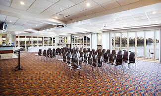 Nightcap at Waterfront Hotel