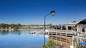 Nightcap at Waterfront Hotel