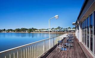 Nightcap at Waterfront Hotel