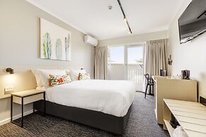 Nightcap at Findon Hotel