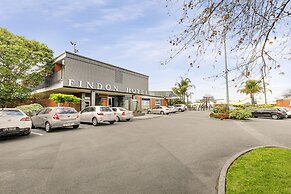 Nightcap at Findon Hotel