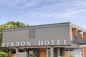 Nightcap at Findon Hotel