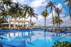 Dreams Sands Cancun Resort & Spa - All Inclusive