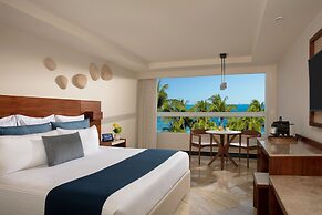 Dreams Sands Cancun Resort & Spa - All Inclusive