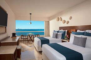 Dreams Sands Cancun Resort & Spa - All Inclusive