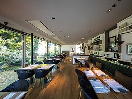 LA Maison Hotel