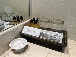 Silom Forest Exclusive Residence