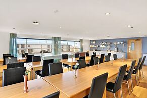 Eldey Airport Hotel