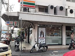 Vanlisut Hotel Ngamwongwan