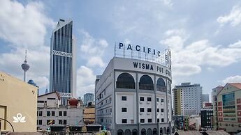 The Explorers Guesthouse and Hostel