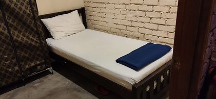 The Explorers Guesthouse and Hostel