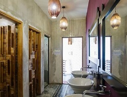 The Explorers Guesthouse and Hostel