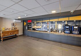 B&B HOTEL BORDEAUX Le Haillan (4653)
