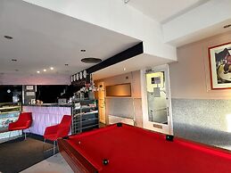 Arkadia Hotel & Hostel