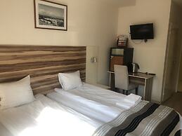 Arkadia Hotel & Hostel