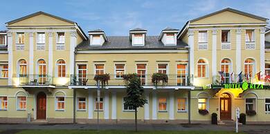 Hotel Reza