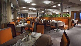Hotel Reza