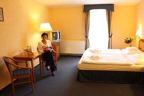 Hotel Reza