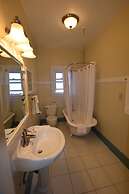 Studio 9 Hotel Catalina