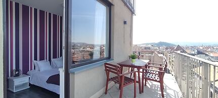 Corvin Center Suites