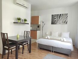 Corvin Center Suites