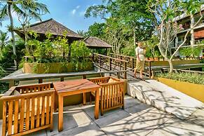 Labak River Hotel by EPS
