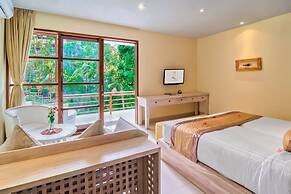 Labak River Hotel by EPS