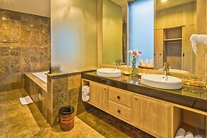 Labak River Hotel by EPS