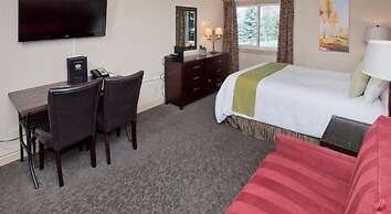 GetAways at Falcon Point Resort