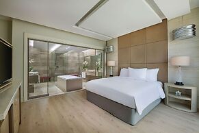 Hilton Dead Sea Resort & Spa