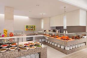 Hilton Dead Sea Resort & Spa