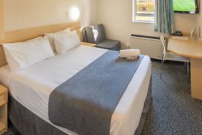 Road Lodge East London