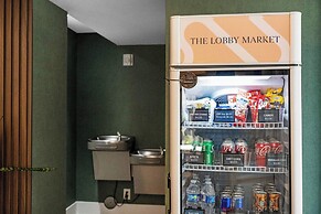 Roami at Habitat Brickell