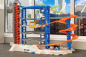 Roami at Habitat Brickell