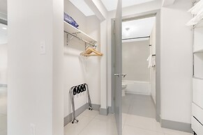 Roami at Habitat Brickell