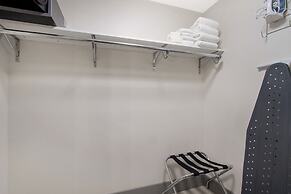 Roami at Habitat Brickell