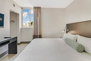 Roami at Habitat Brickell