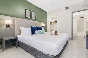 Roami at Habitat Brickell