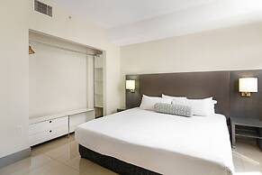 Roami at Habitat Brickell