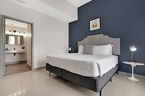 Roami at Habitat Brickell